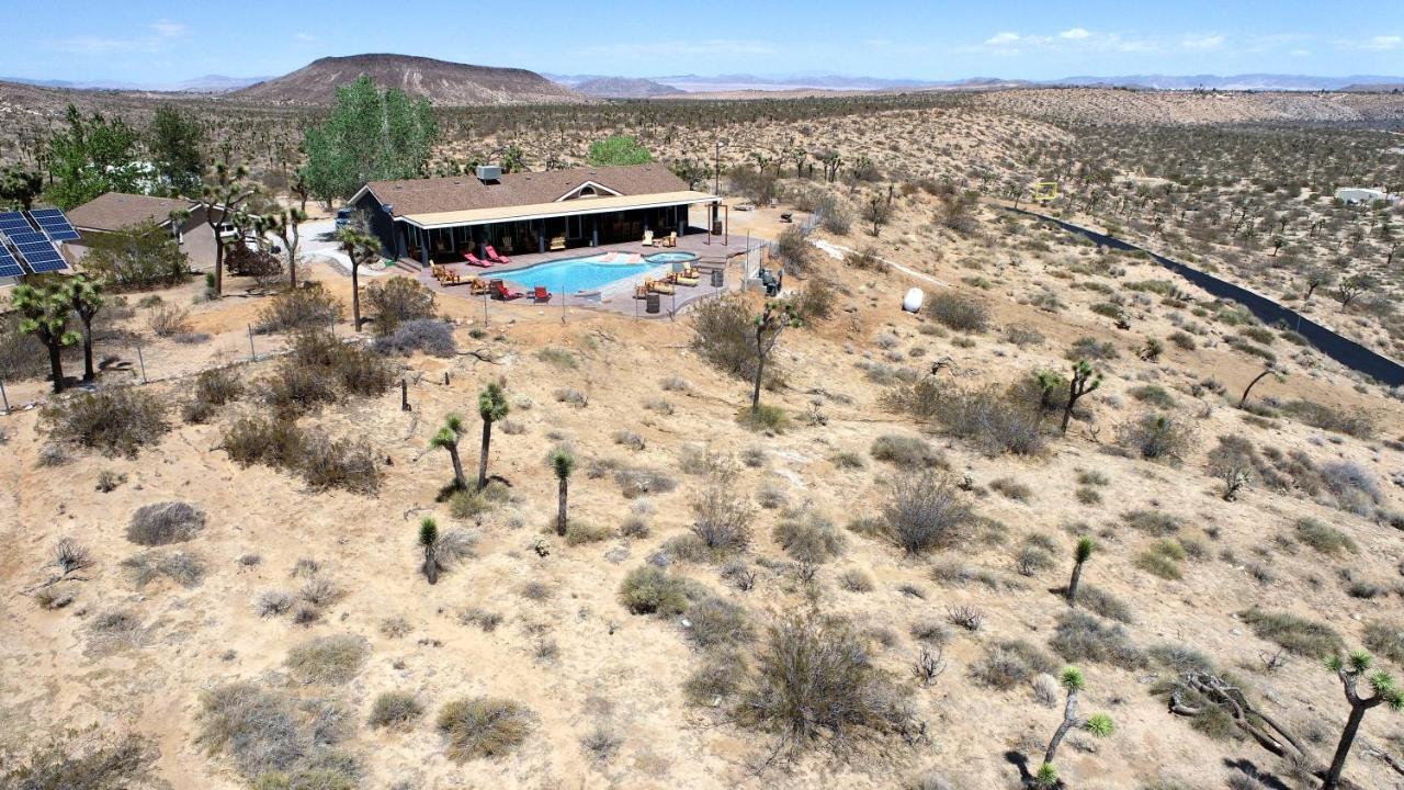 Wind Hill Hotel Yucca Valley Exterior photo