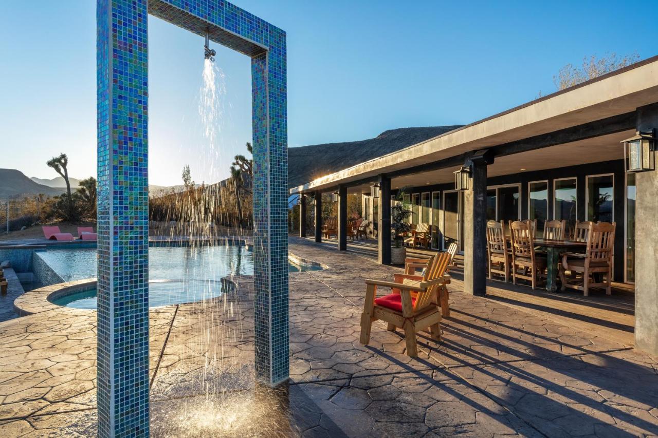 Wind Hill Hotel Yucca Valley Exterior photo