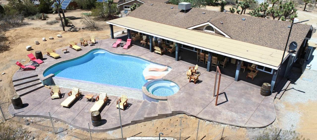Wind Hill Hotel Yucca Valley Exterior photo