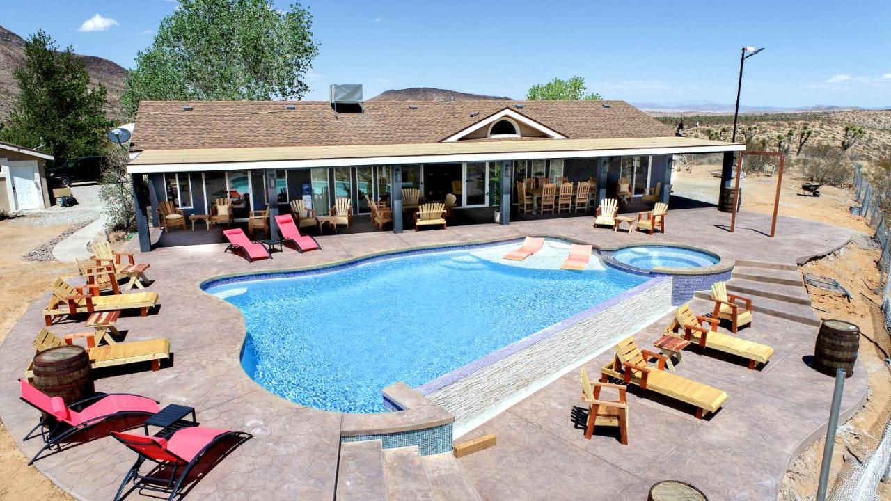 Wind Hill Hotel Yucca Valley Exterior photo