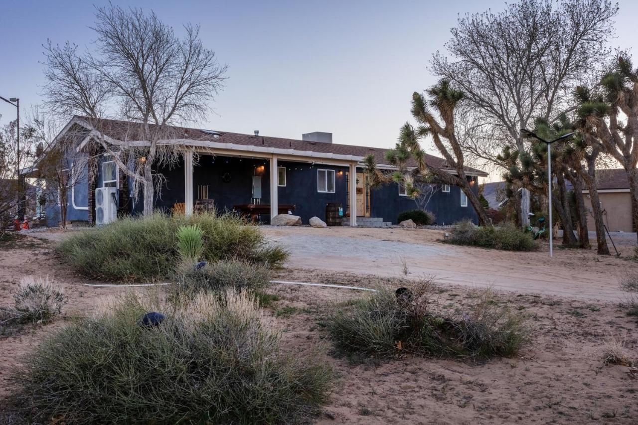 Wind Hill Hotel Yucca Valley Exterior photo